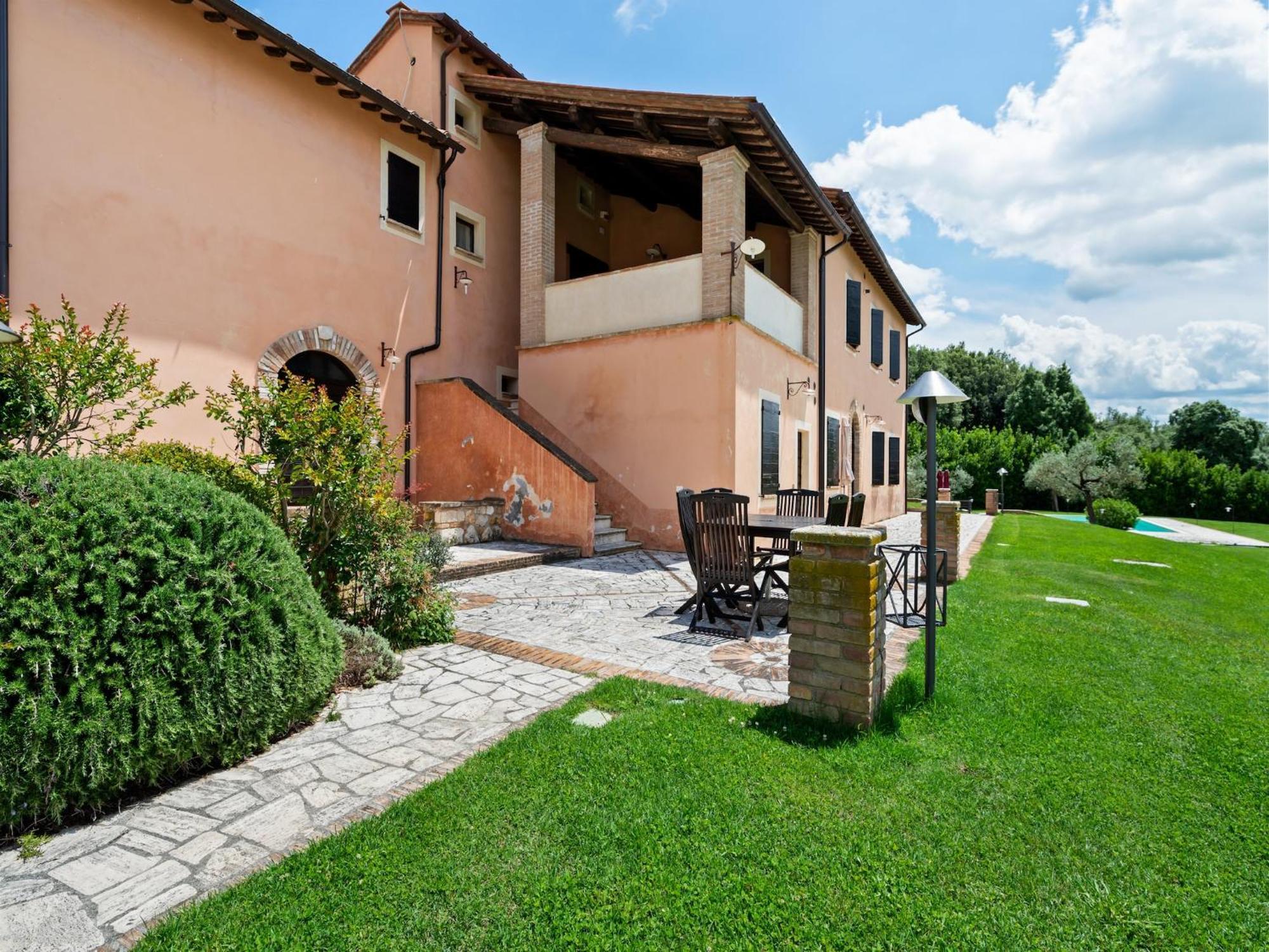 Elegant Apartment Only 1 Hour From Rome 纳尔尼 外观 照片
